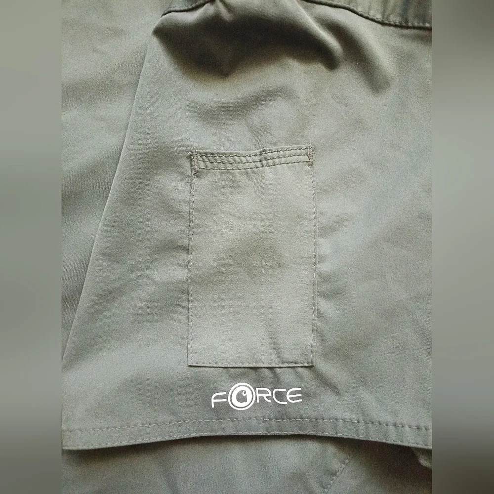 Carhartt Force Green Scrub Top Size XL - Picture 4 of 6